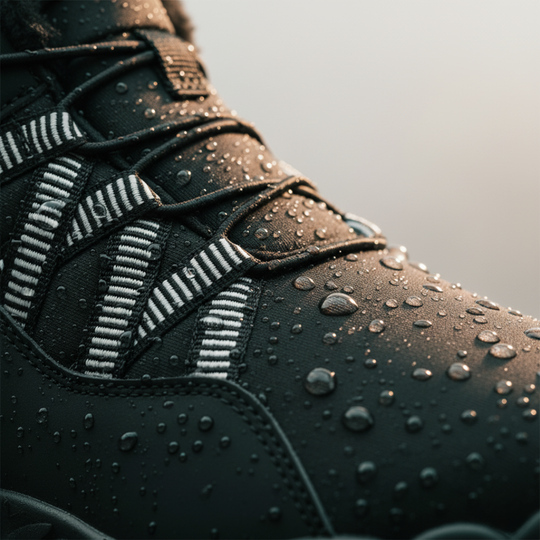 Warm feet without pain. The first winter boot designed for women with foot conditions.